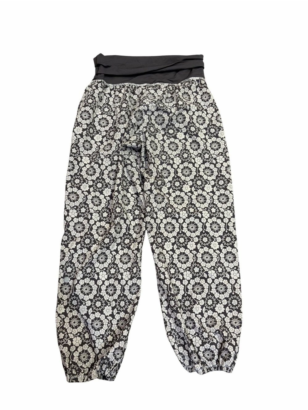Lululemon OM Pants Gray Nimby Floral Size 4 - Picture 5 of 8